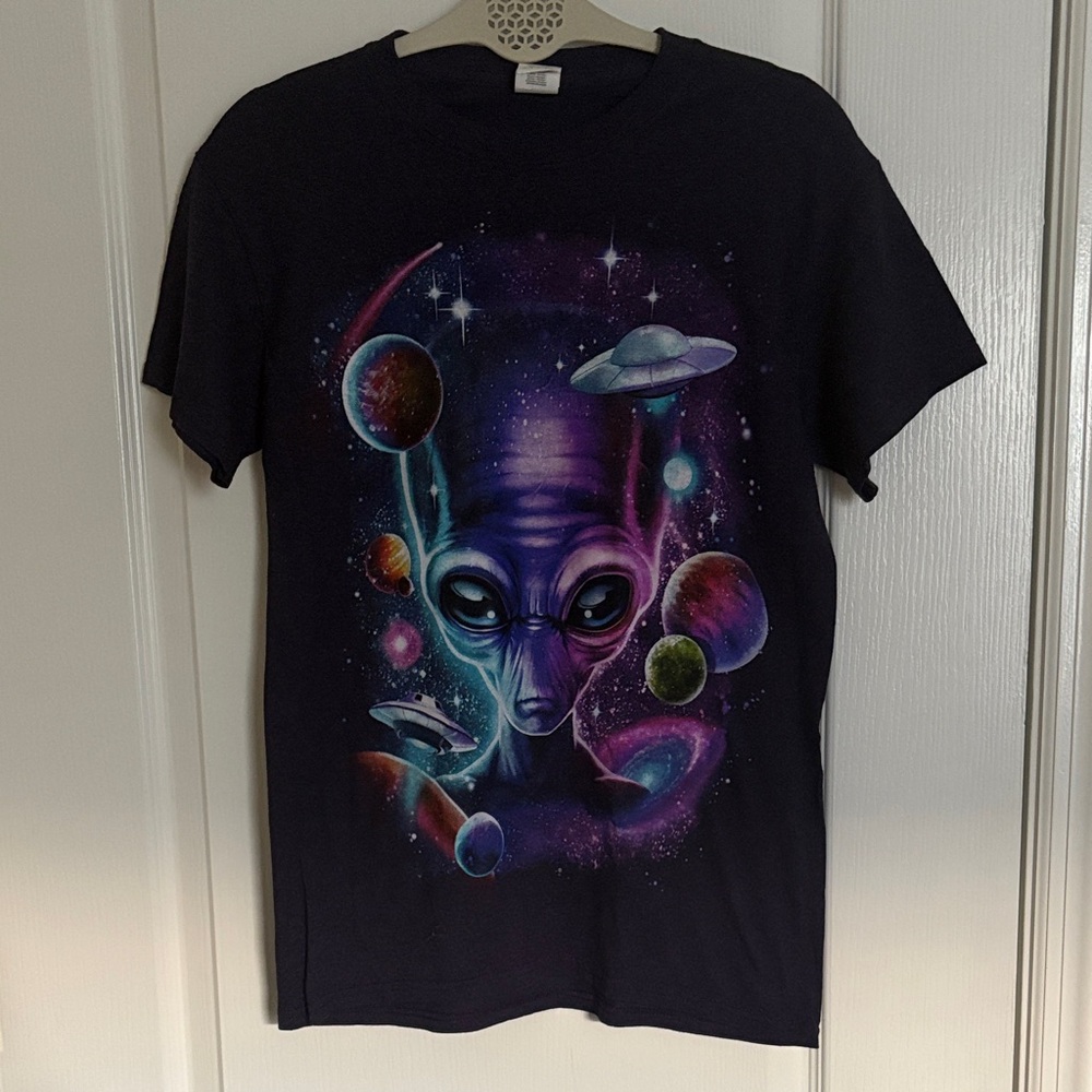 Gildan Space Shirt Alien and Planets Design